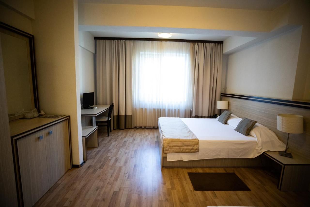 Отель Hotel Check Inn Тимишоара-37